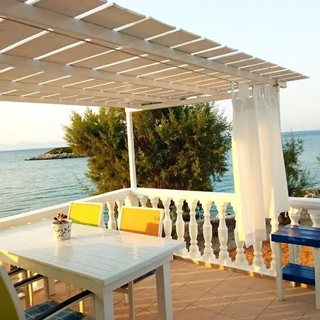 Floreica Maisonneta By The Sea.