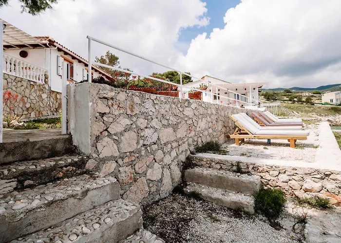 Floreica Maisonneta By The Sea. *