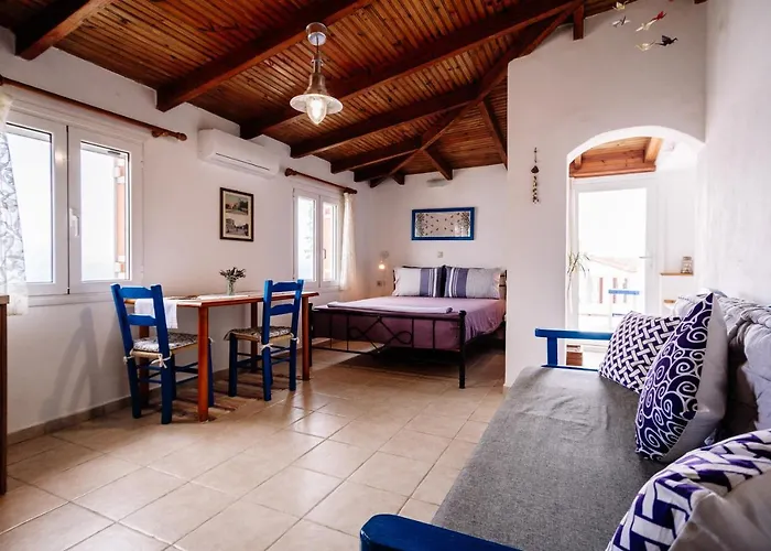 Апартаменты Floreica Maisonneta By The Sea. Skinaria